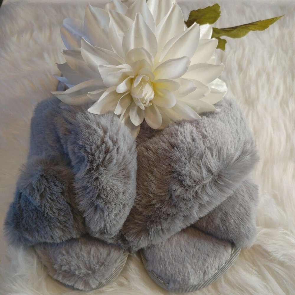 Spesoul Womens Cozy Cross Open Toe Memory Foam Plush Slippers Size M